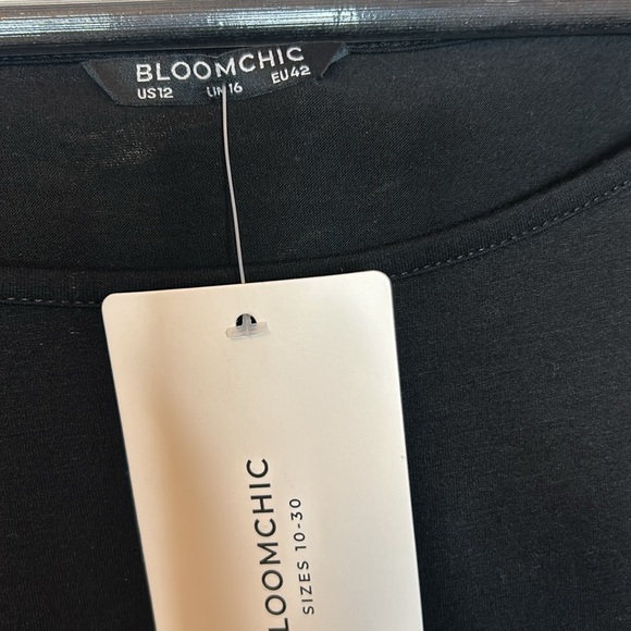 Bloomchic Tiered Short Sleeve Top Black Pink White Polka Dots Spring size 12 - Picture 2 of 3